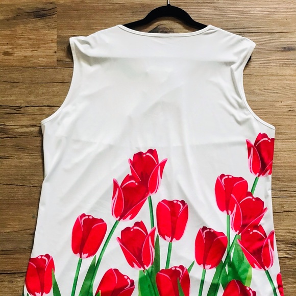 Lily by Firmiana size 3XL Floral Tunic with tulips - Picture 4 of 6